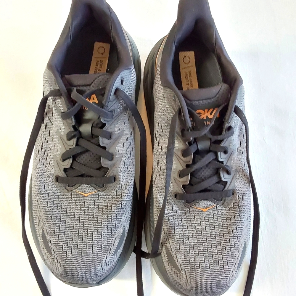 Womens Hoka Clifton 8 Size 8.5M